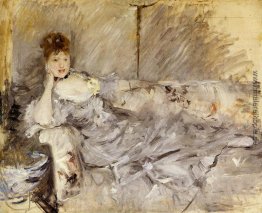 Junge Frau in Grau Reclining