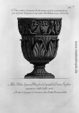 Antike Vase aus Marmor in der Villa Valenti an der Porta Pia