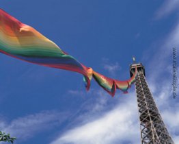 300-Meter-Regenbogen-Eiffelturm-Projekt, Paris